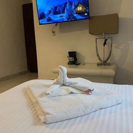 Hotel Hermanos Aguilar 코수멜 외부 사진