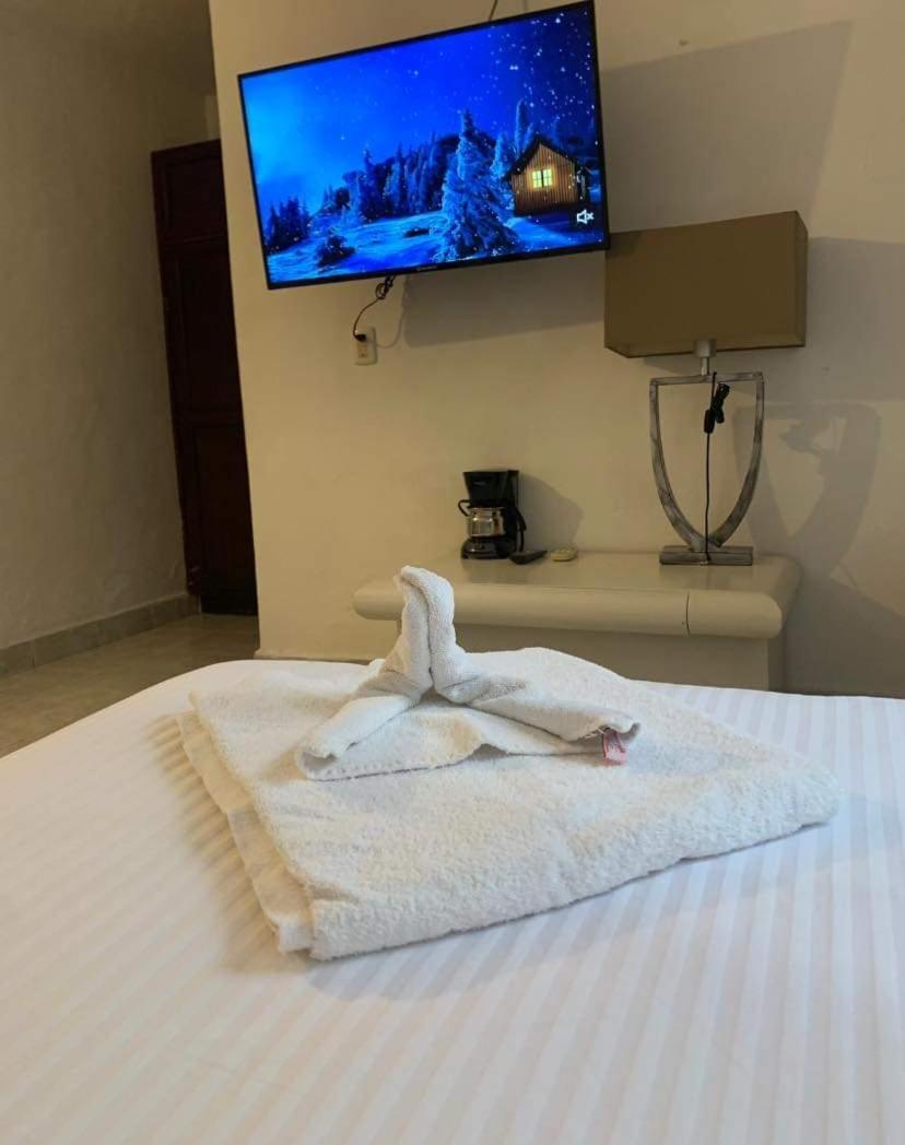 Hotel Hermanos Aguilar 코수멜 외부 사진