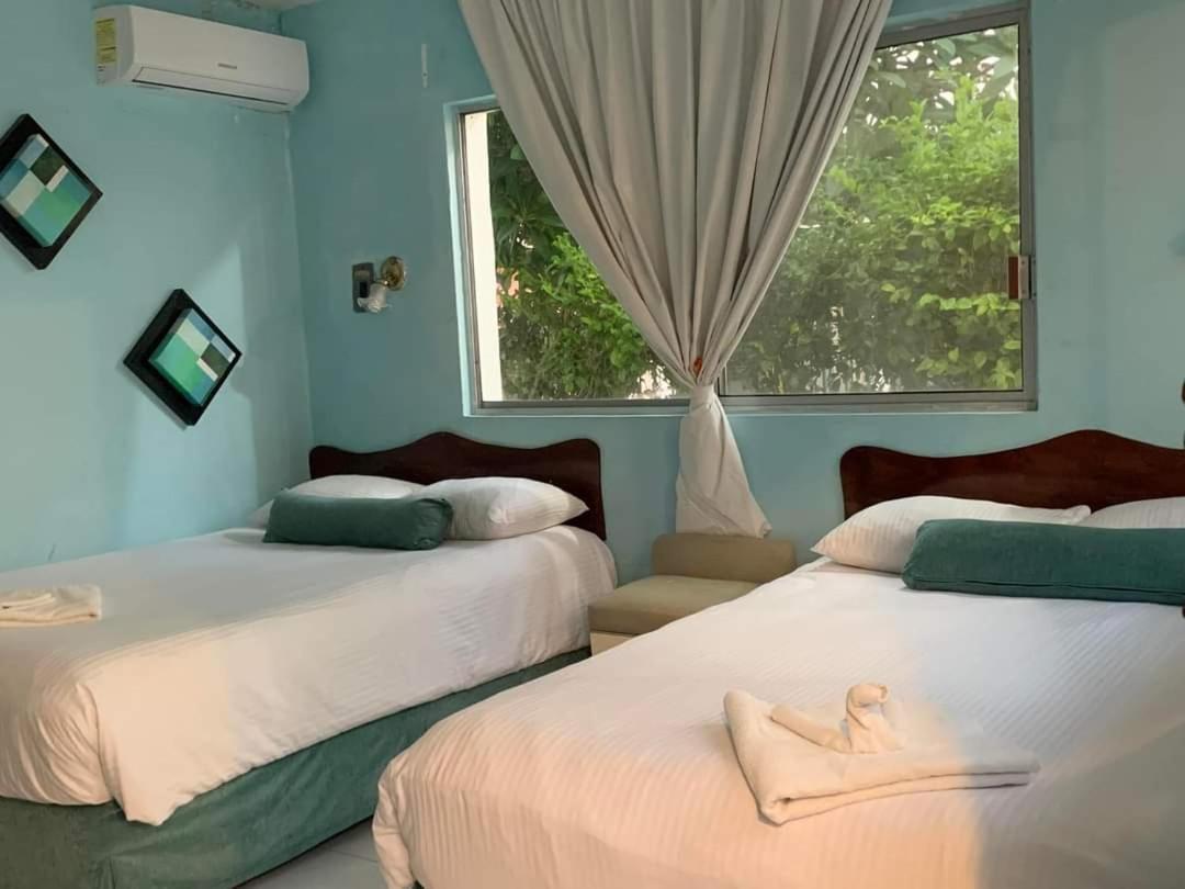 Hotel Hermanos Aguilar 코수멜 외부 사진